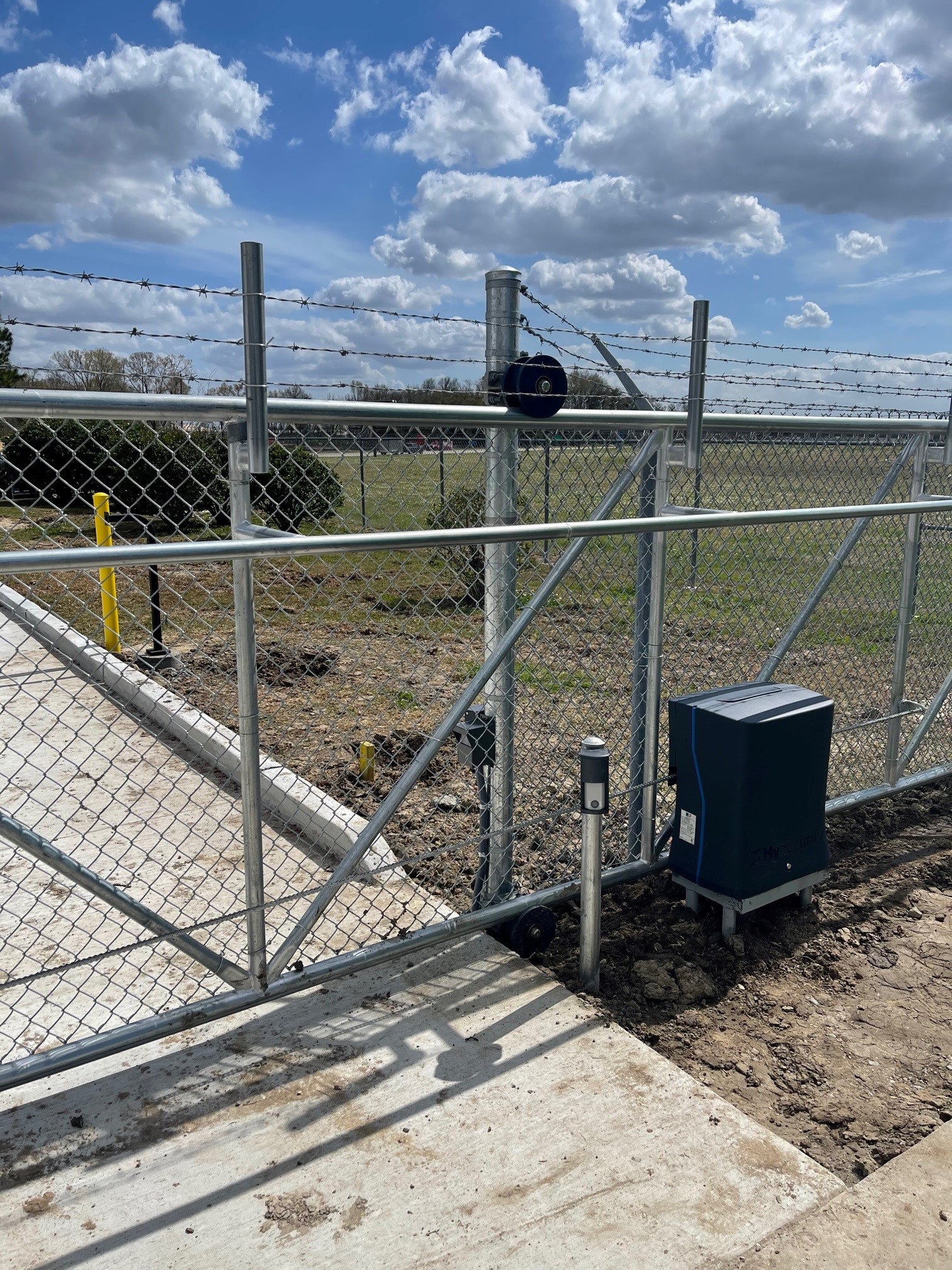 Electric Security Gates & Fencing | Residential & Commercial | All Tech ...